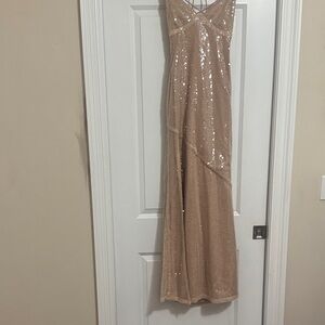 Elegant Backless Sequin Dress - Champagne